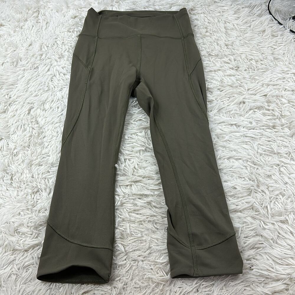 Lululemon In Movement Crop *Everlux 19" Sage